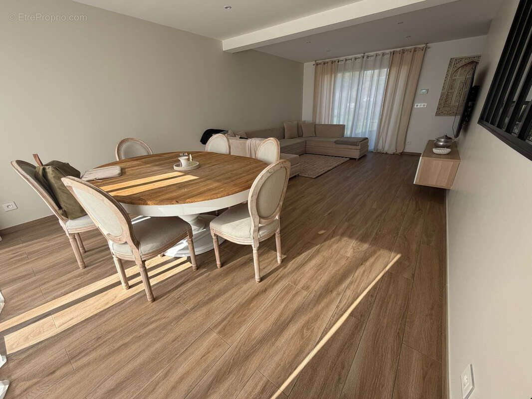 Maison à MONTATAIRE