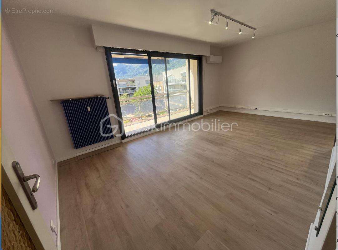 Appartement à ALBERTVILLE