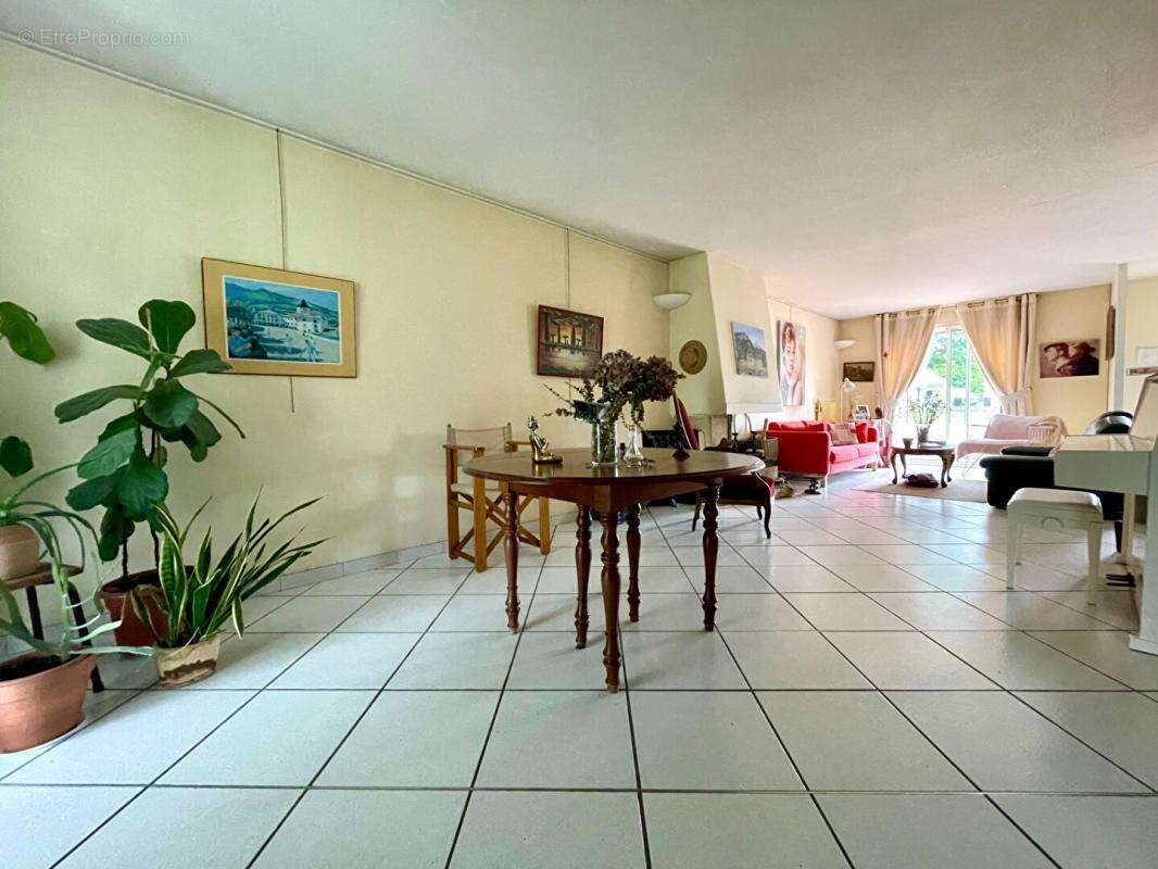 Maison Cestas Gazinet 6 pièce(s) 130 m2 + véranda - photo 5