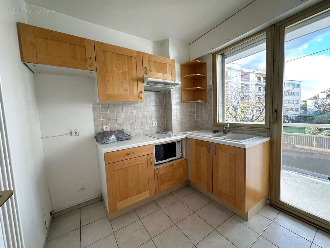 Appartement à SAINT-MAUR-DES-FOSSES