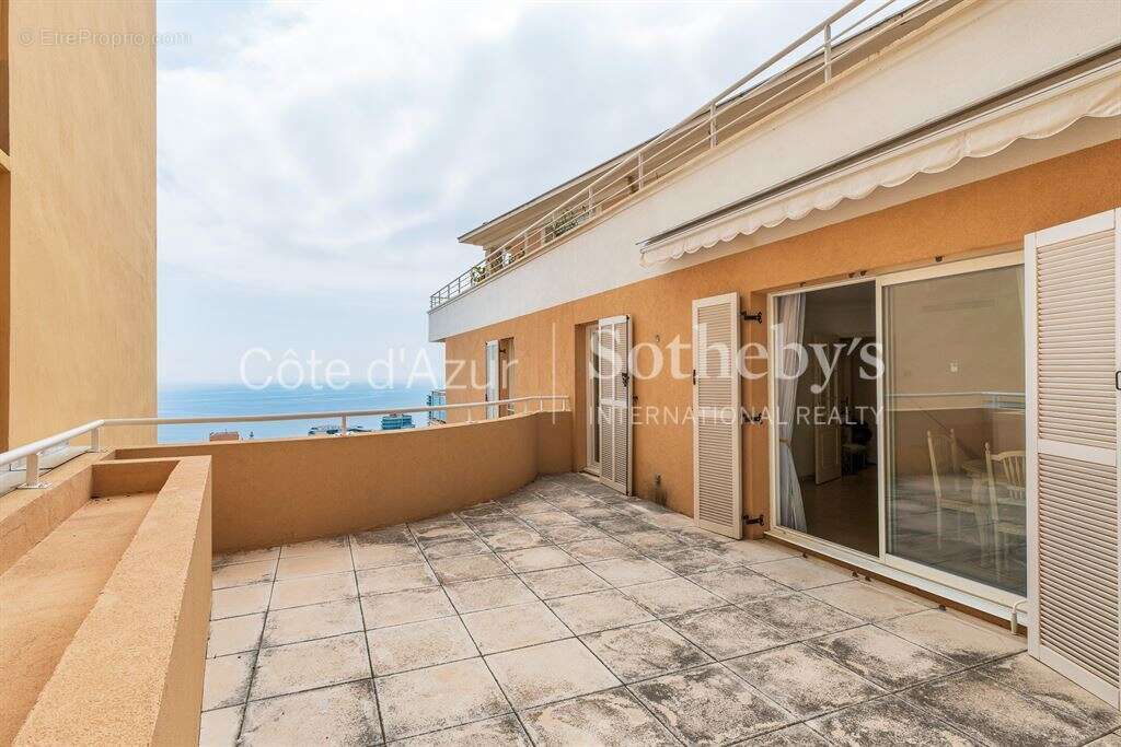 Appartement à BEAUSOLEIL