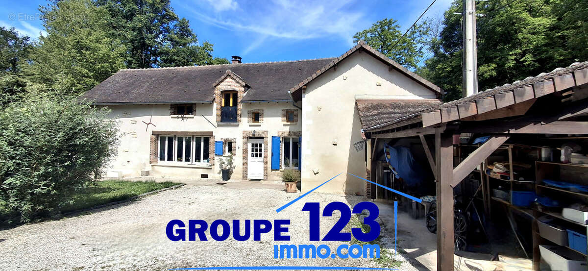 Maison à POILLY-SUR-THOLON
