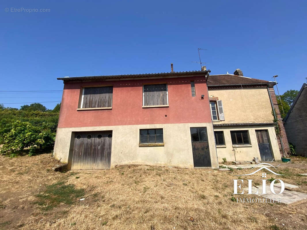 Maison 153 m² à Villadin  - photo 8