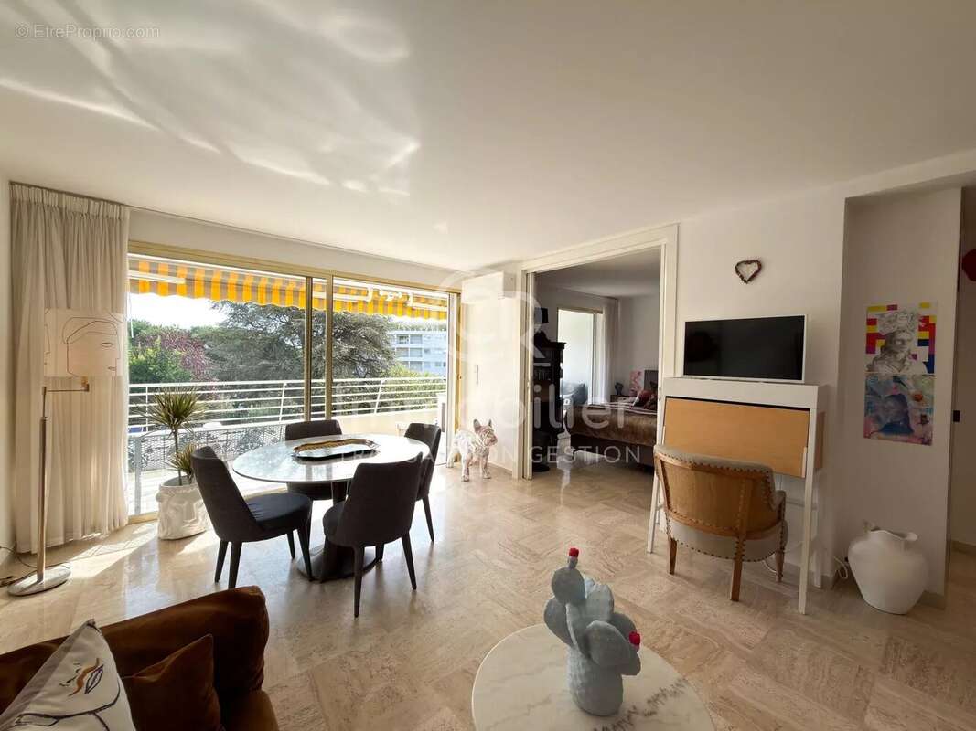 Appartement à CANNES