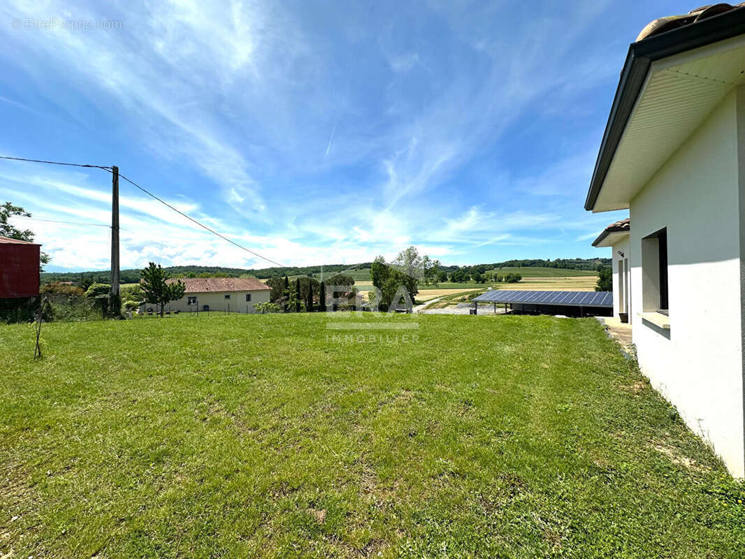 Maison à POUYASTRUC
