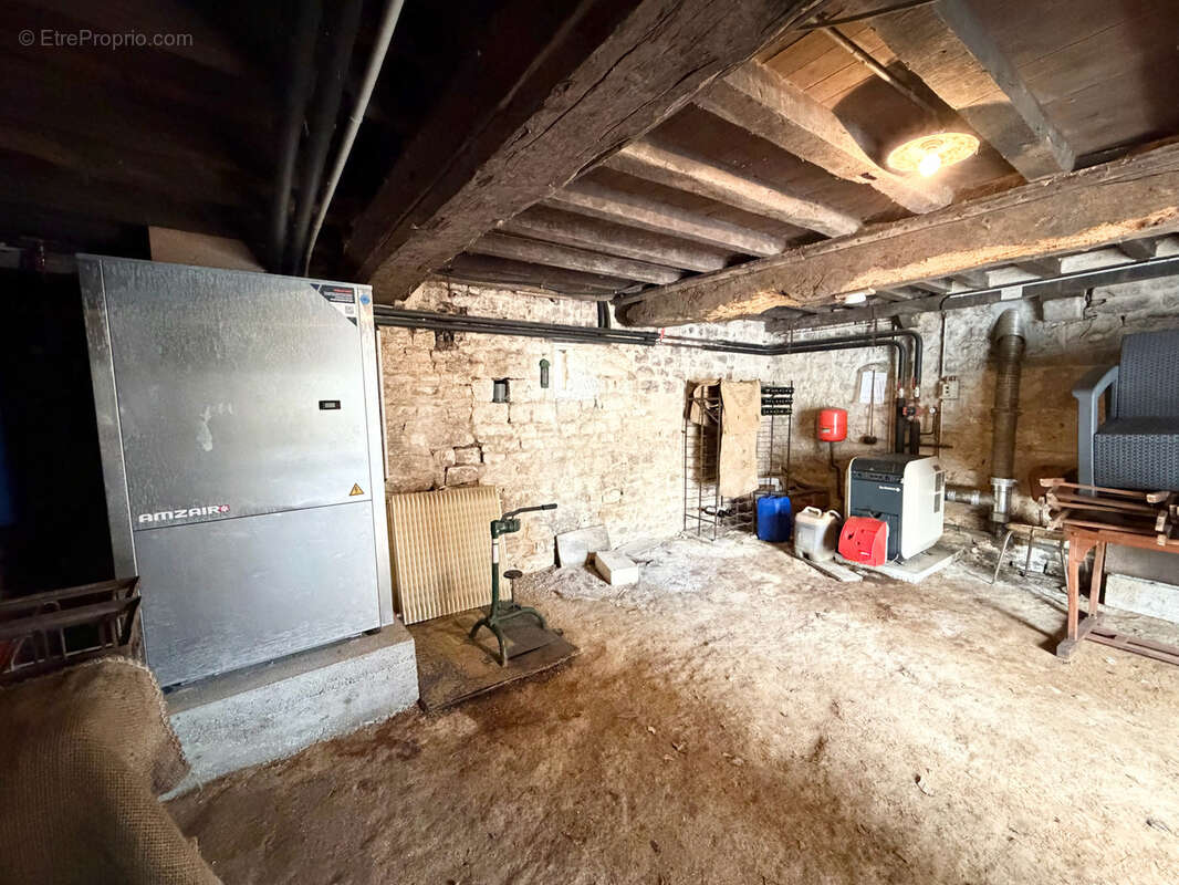 Belle propriété en pierre - Dépendances et garages - photo 20