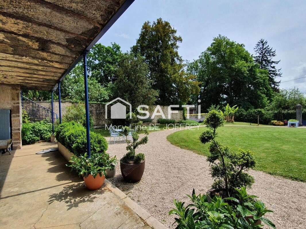 Photo 2 - Maison à SAINT-AMOUR