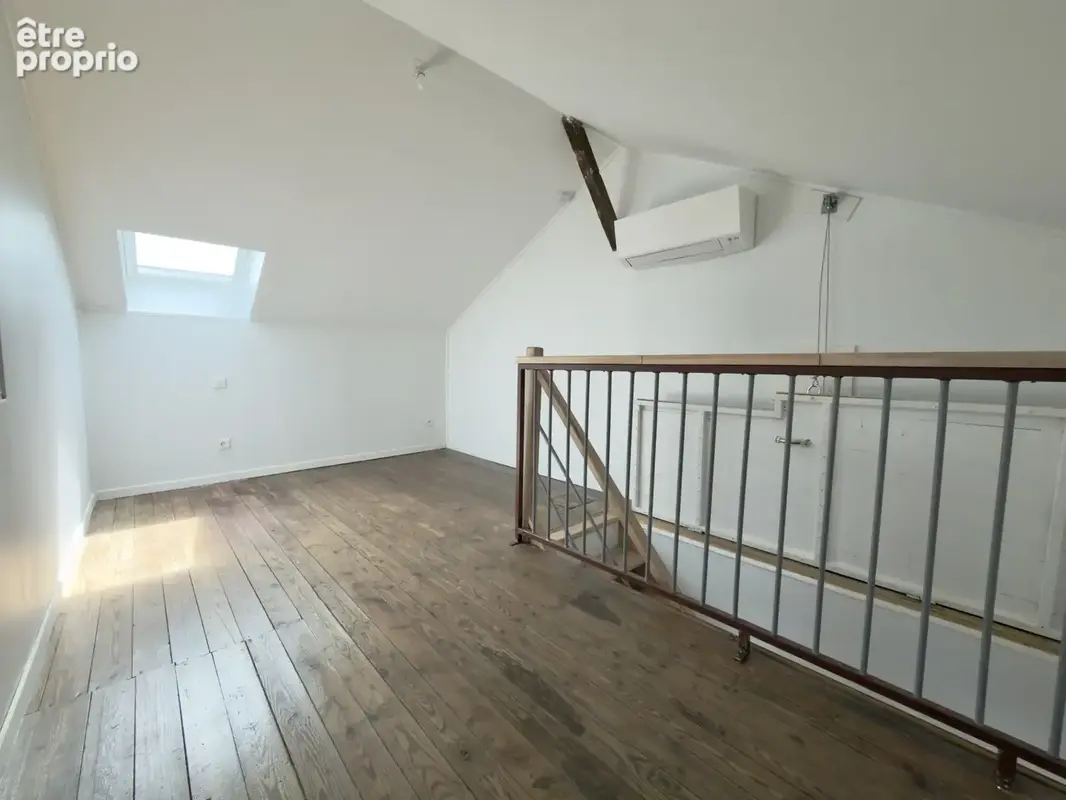 Maison rénovée avec jardin et garage - photo 9