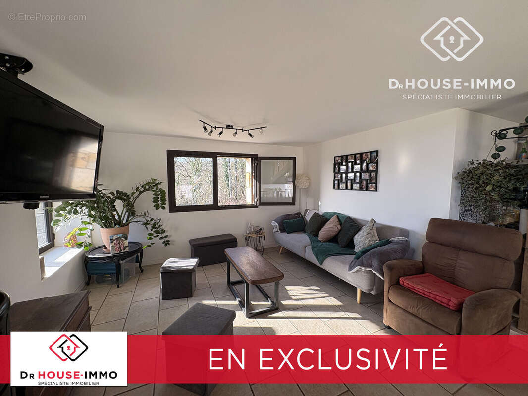 Maison 189 m² à Villars  - photo 8
