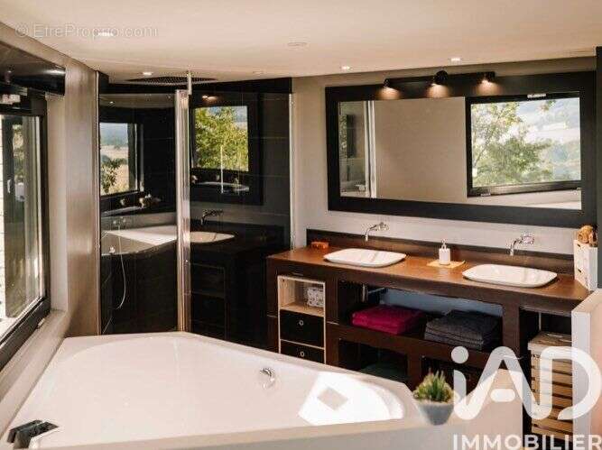 Maison 284 m² à Pimbo  - photo 7