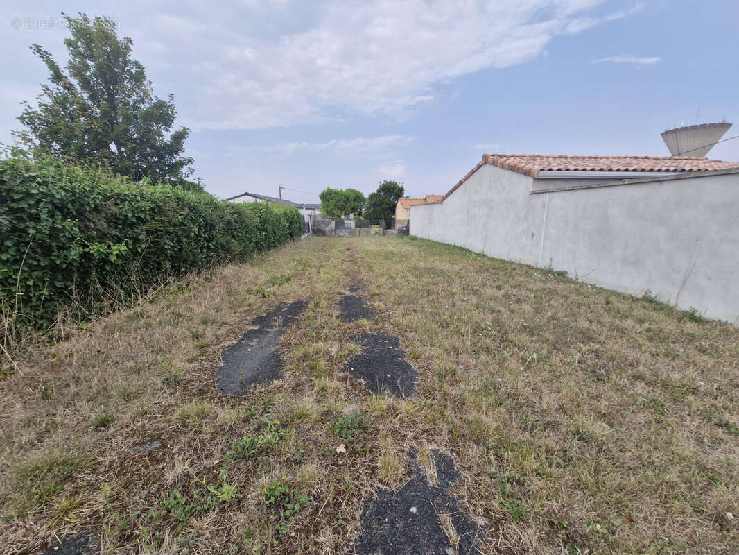Terrain à MESCHERS-SUR-GIRONDE