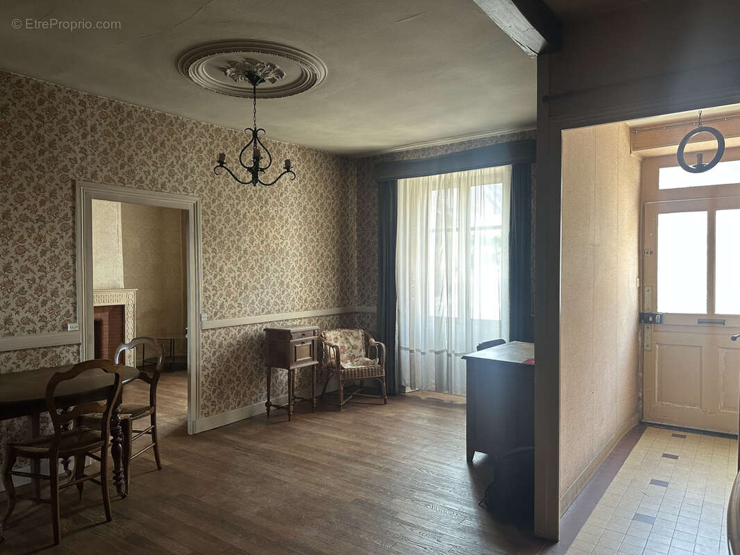 Maison de bourg 4 chambres   Proche commerces ! - photo 3