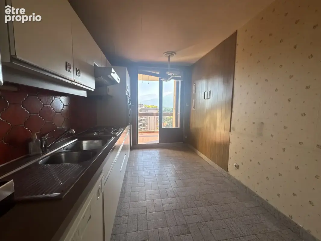 Appartement T4   107m2 -9eme et dernier étage - Visite virtuelle disponible sur demande - photo 8