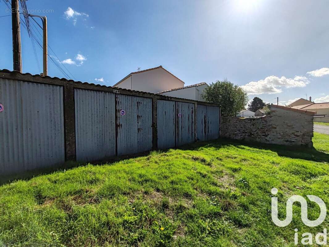 Photo 2 - Terrain à SAINT-JEAN-DE-BOISEAU