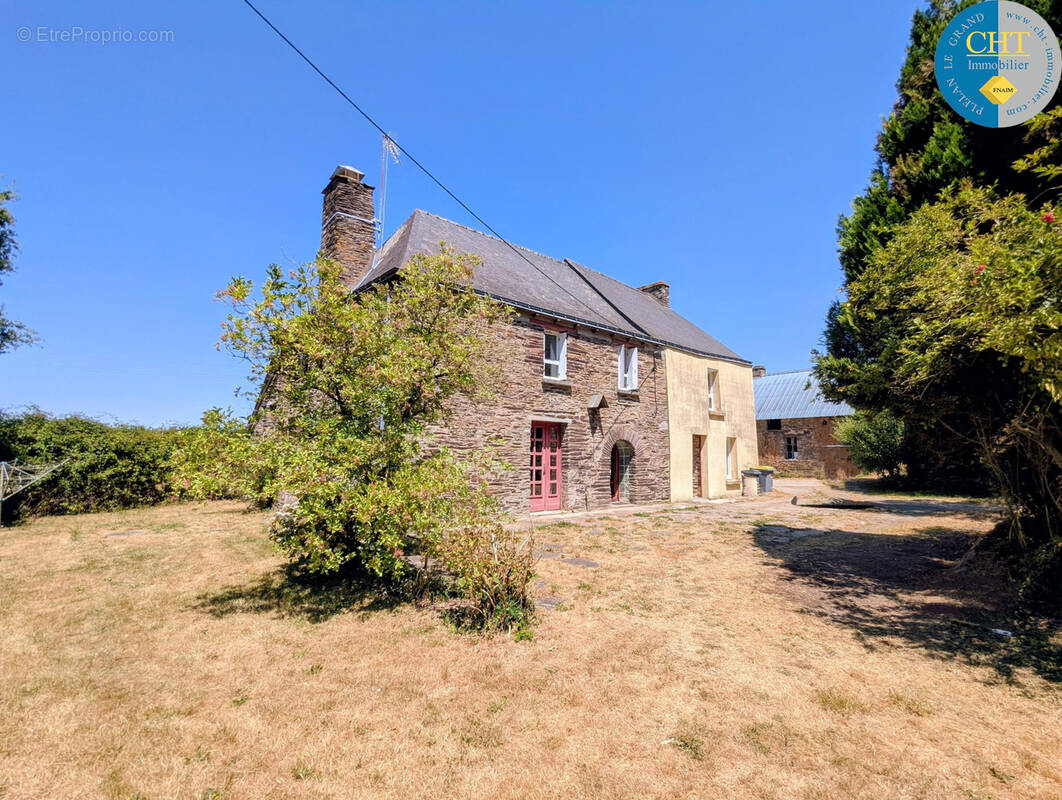 Maison à MONTENEUF