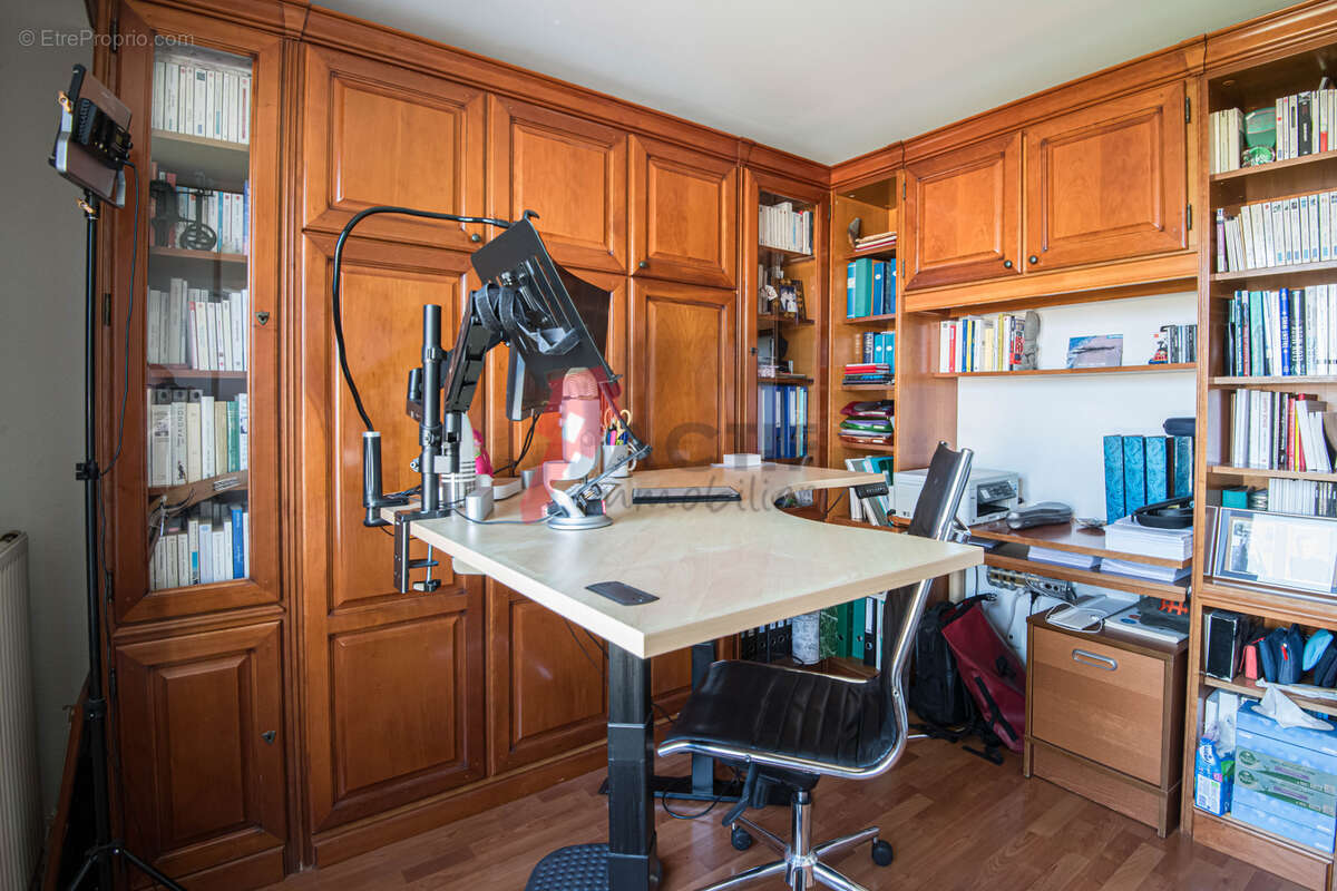 Maison à COURCOURONNES