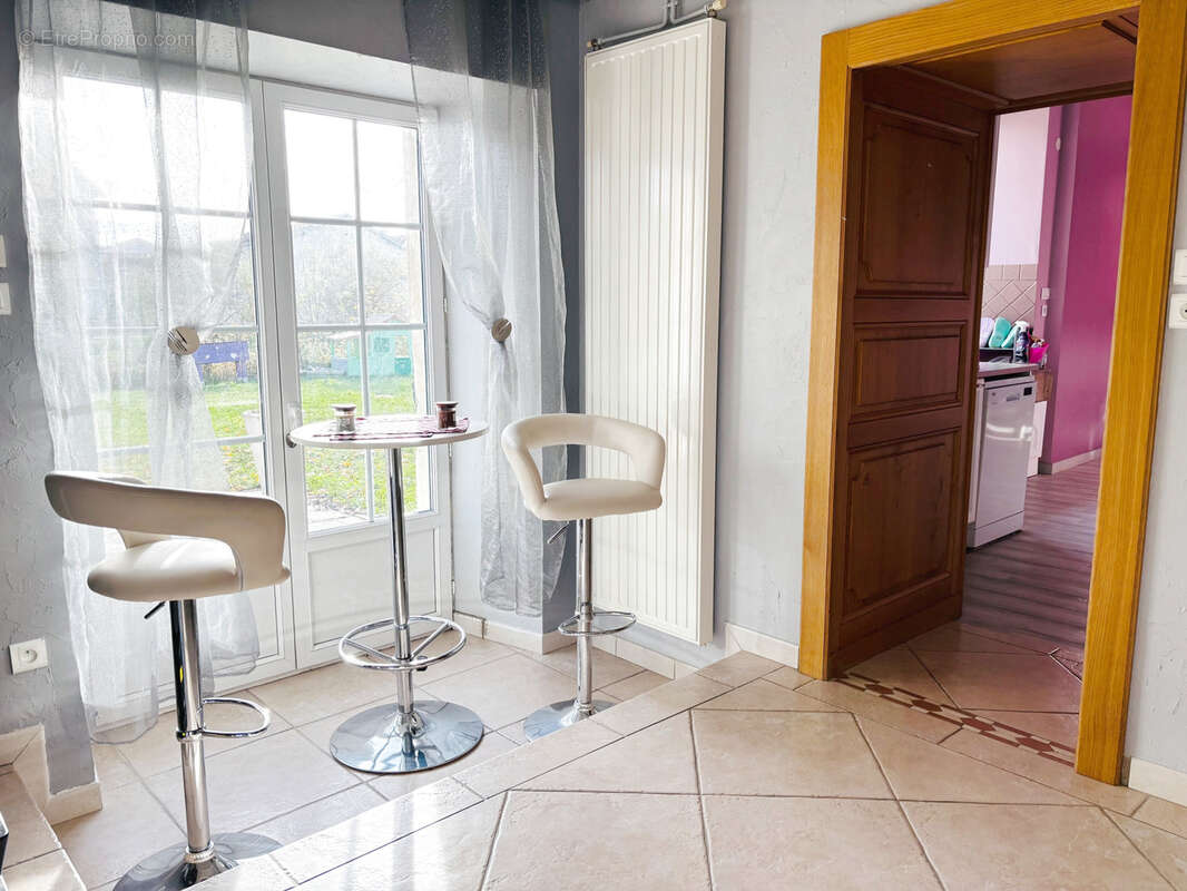 Maison à LONGCHAMPS-SUR-AIRE