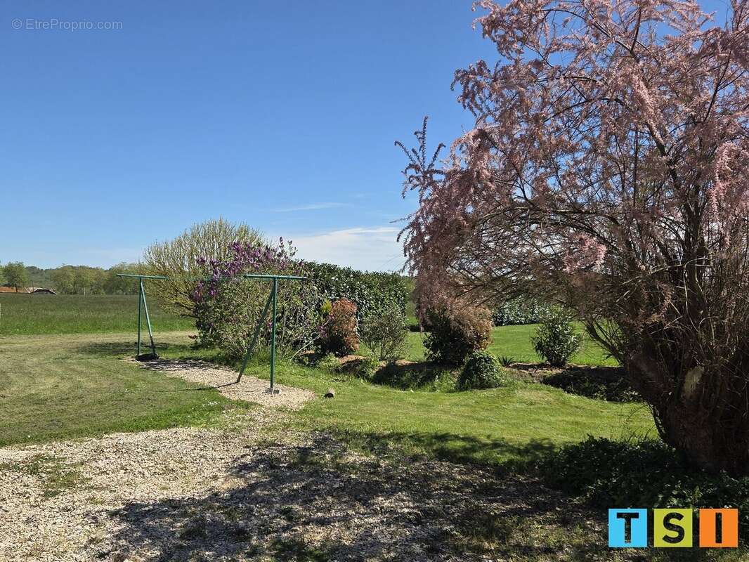 Maison à BOULOGNE-SUR-GESSE