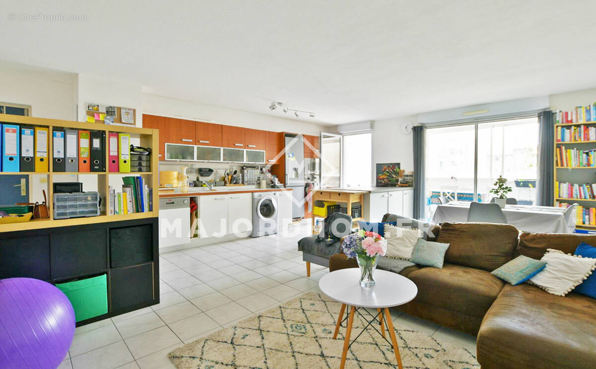 Appartement à MARSEILLE-5E
