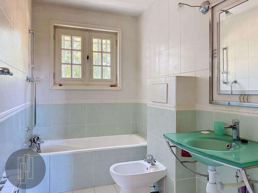 Exclusivité villa Saint Jean des Vignes terrain de 1900 m2 - photo 9