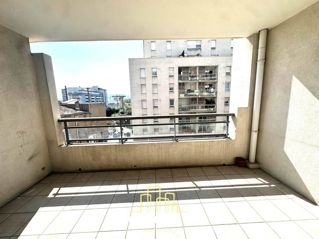 Appartement à MARSEILLE-10E