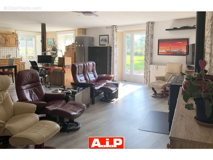 Maison à SAINT-HILAIRE-DE-VOUST