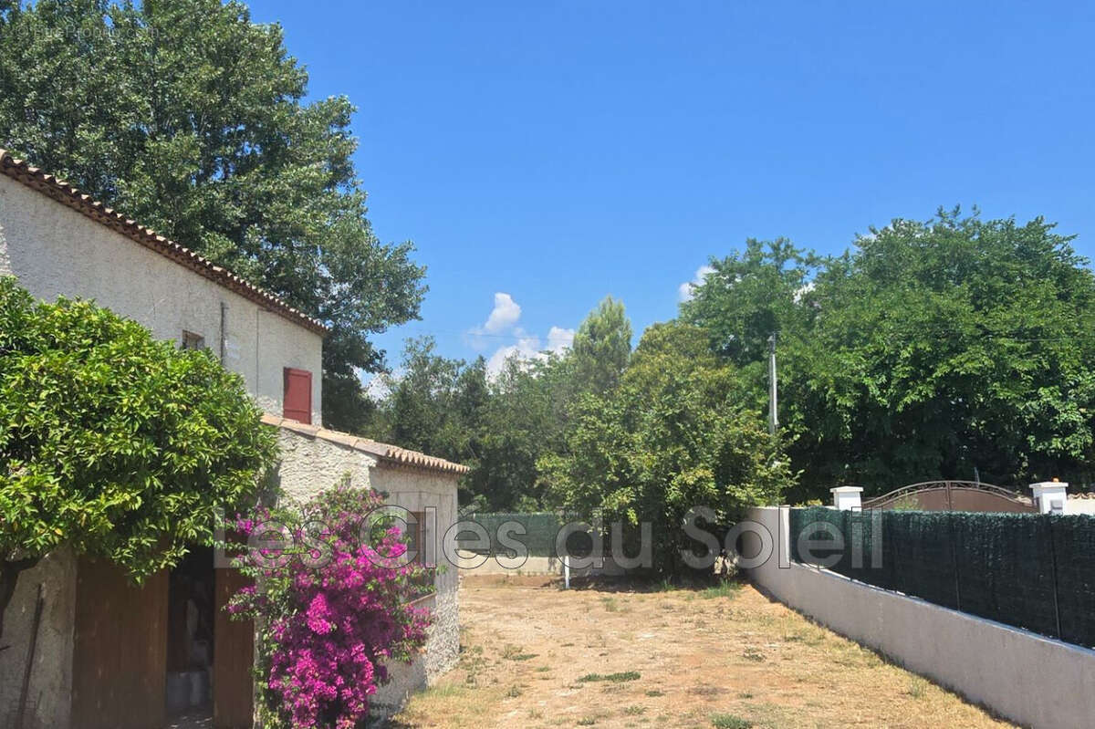 Maison 190 m² à Sollies-Ville  - photo 4