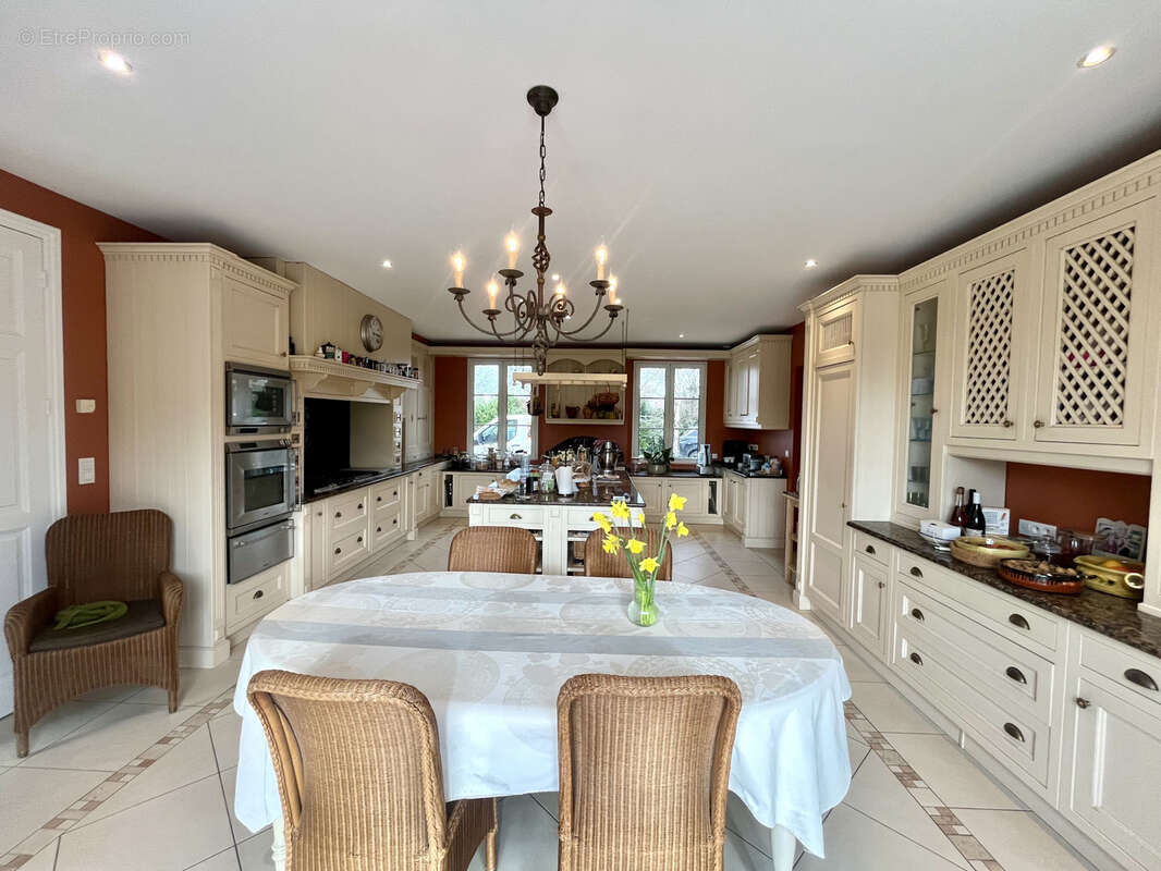 Maison à SAINT-MARTIN-DES-ENTREES