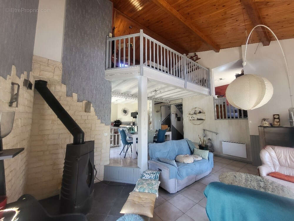 Maison à CHATILLON-SUR-CHALARONNE