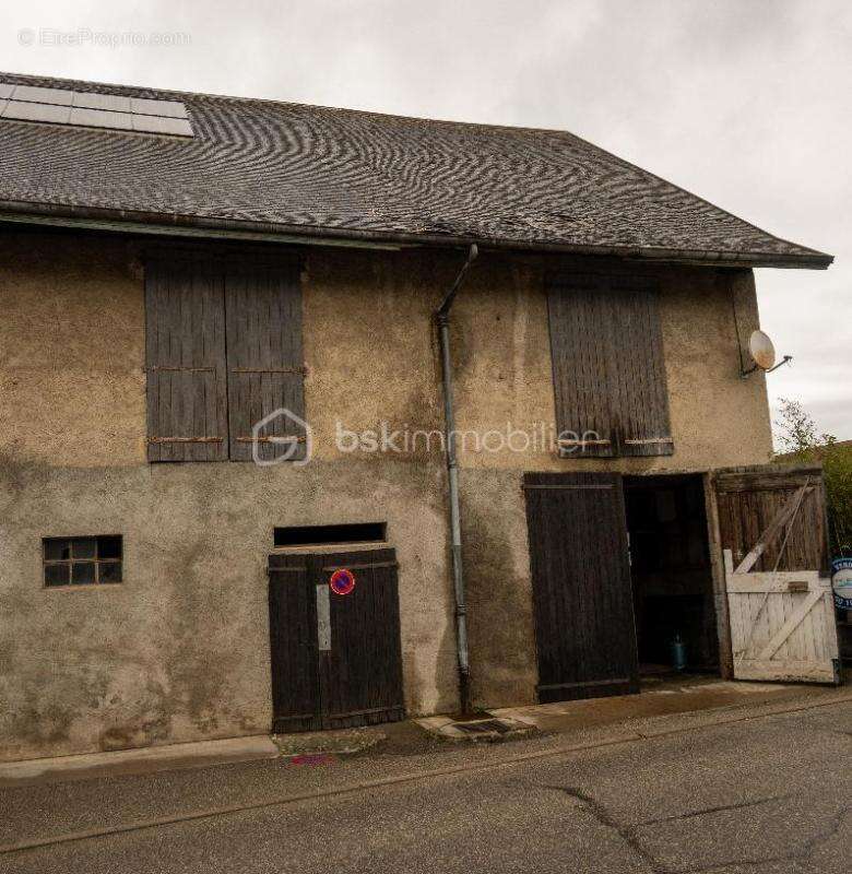 Appartement à VALLIERES
