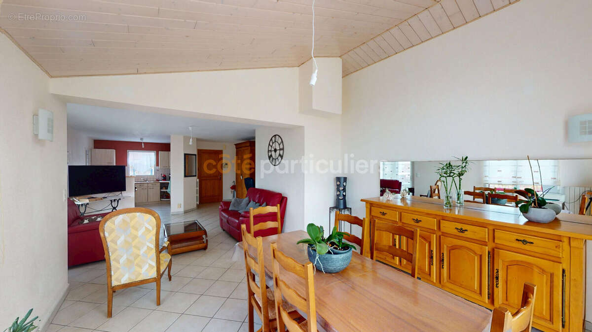 Maison à MORTAGNE-SUR-SEVRE