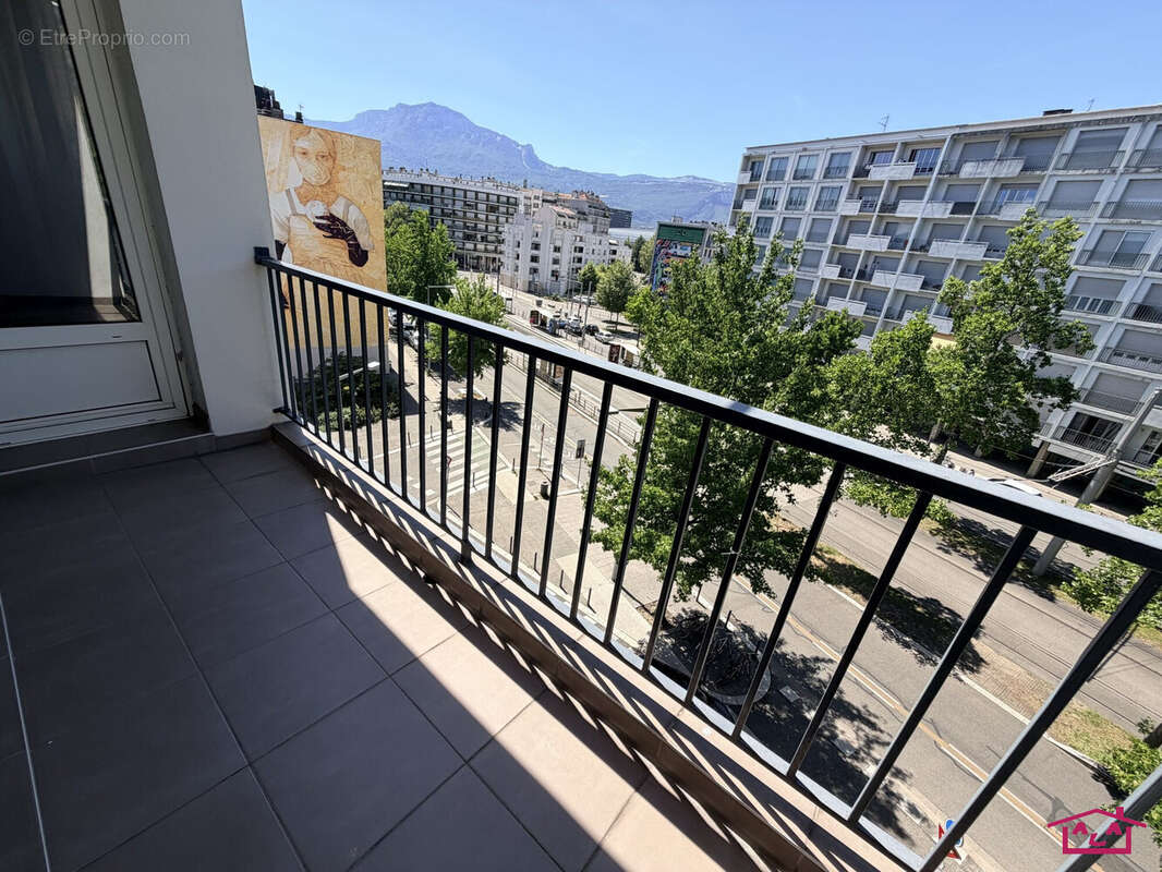 Appartement 90 m² à Grenoble  - photo 3