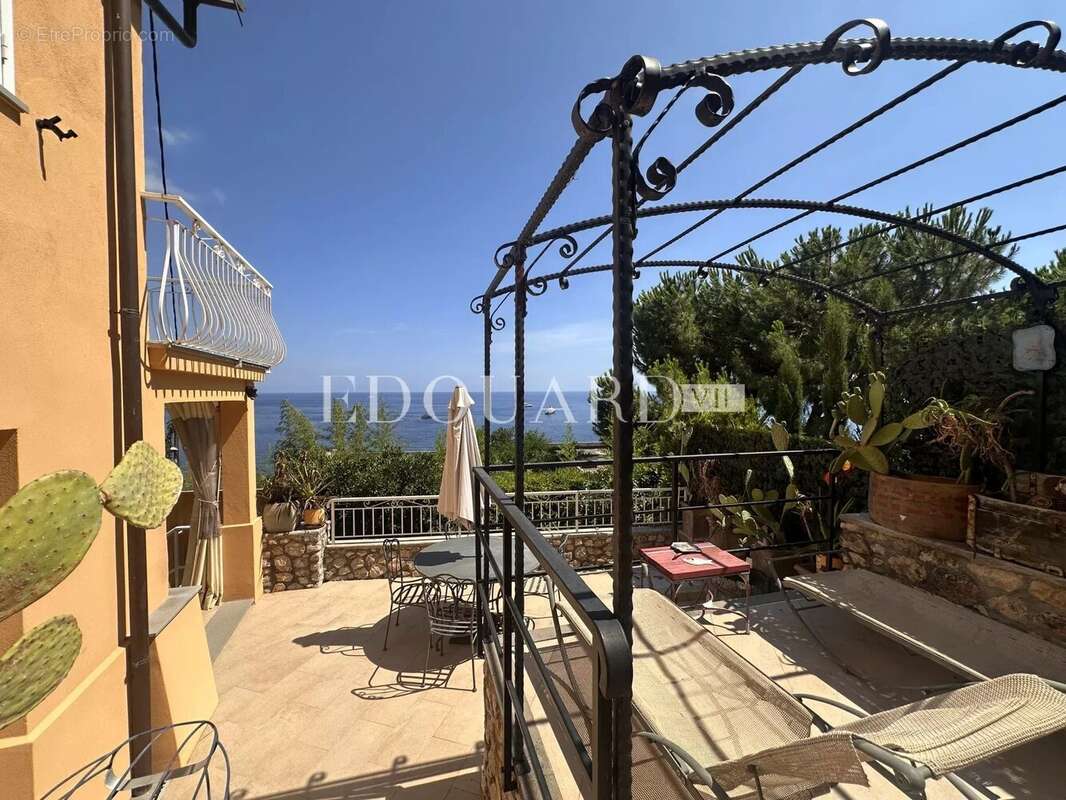 Maison à ROQUEBRUNE-CAP-MARTIN
