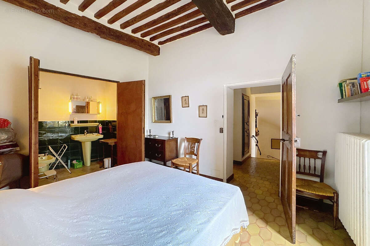 Maison à SAIGNON