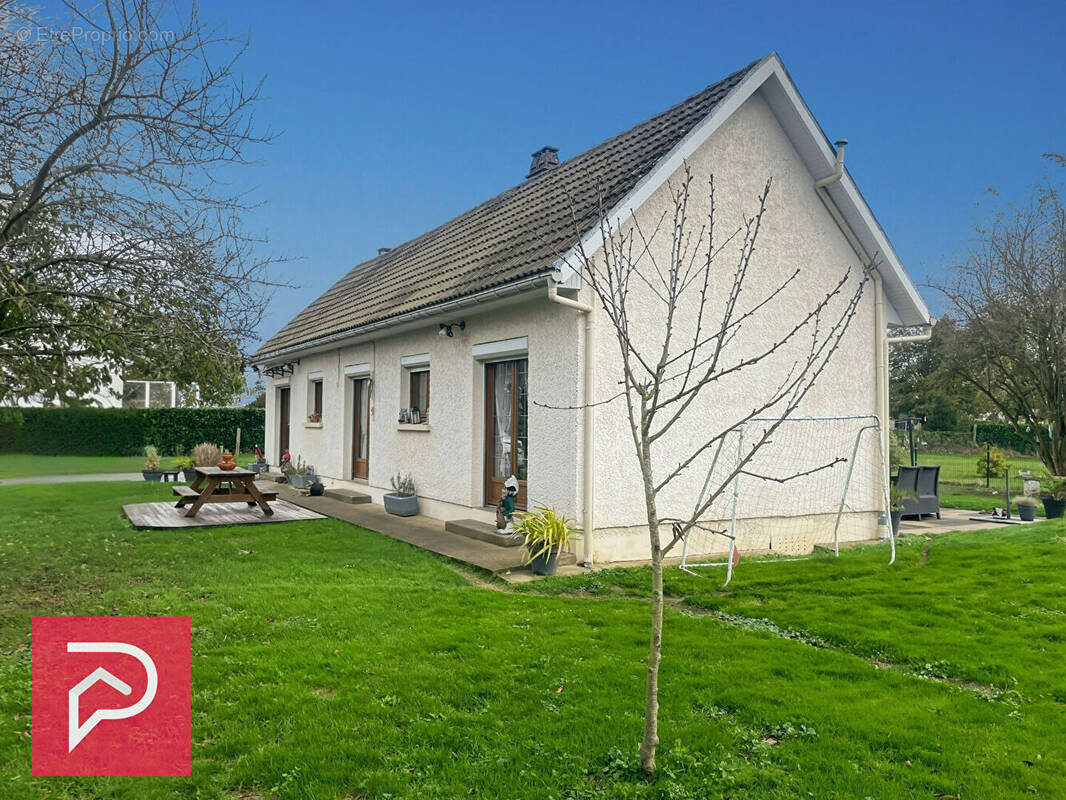 Maison à BEAUMONT-LE-ROGER