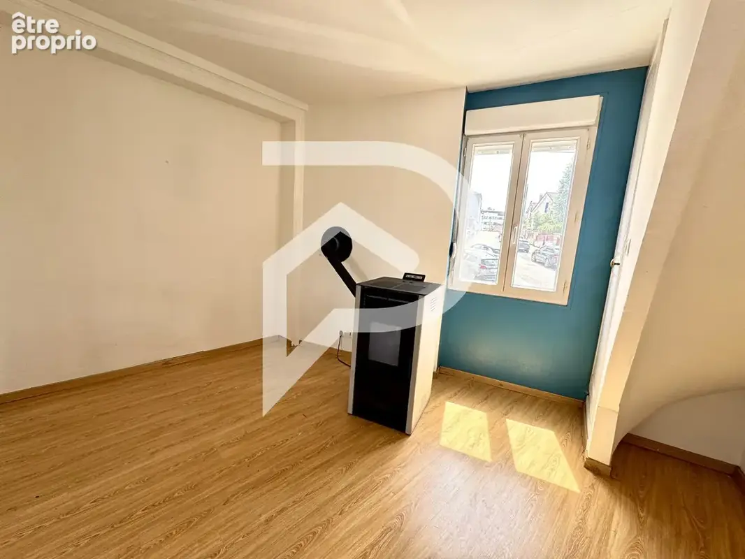 NOUVEAUTÉ À CHAUMONT. Maison avec extérieur et garage - photo 3