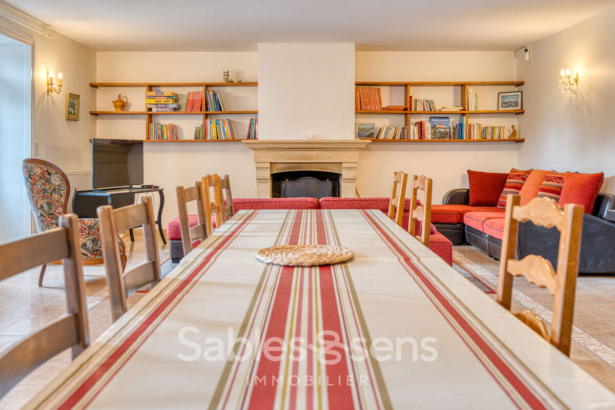 Maison à TALMONT-SAINT-HILAIRE