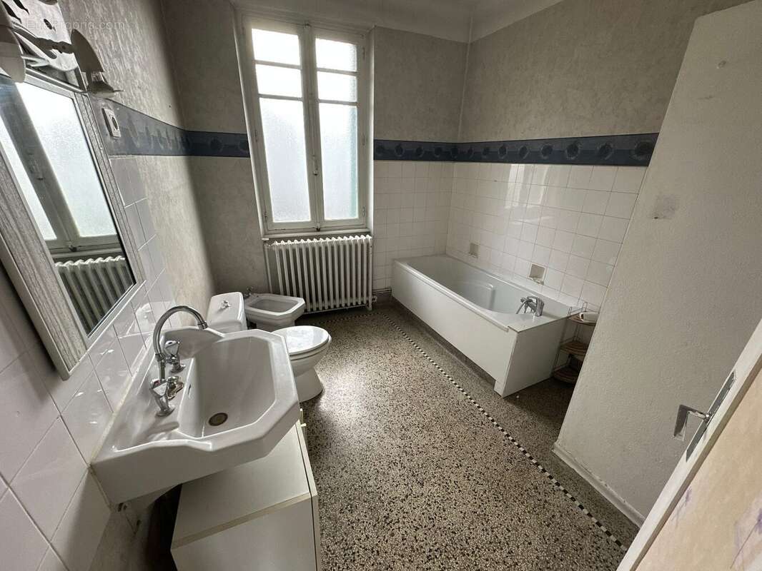 Maison à CLERMONT-FERRAND