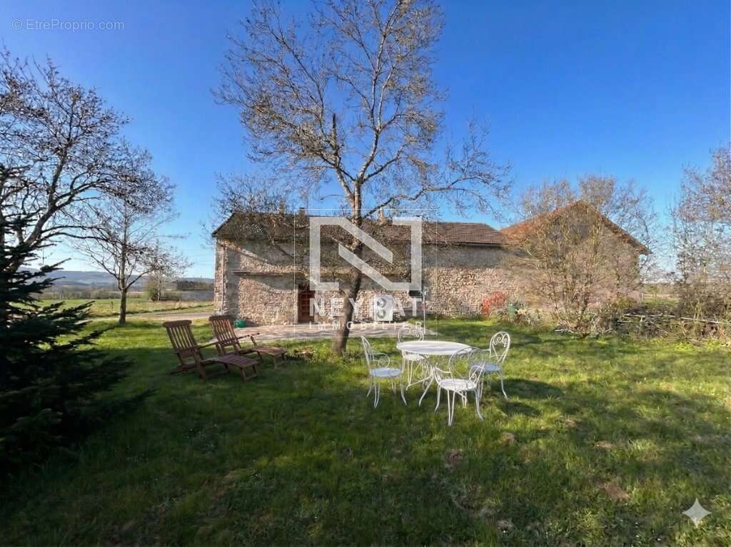 Maison à BEAUMONT-SUR-GROSNE