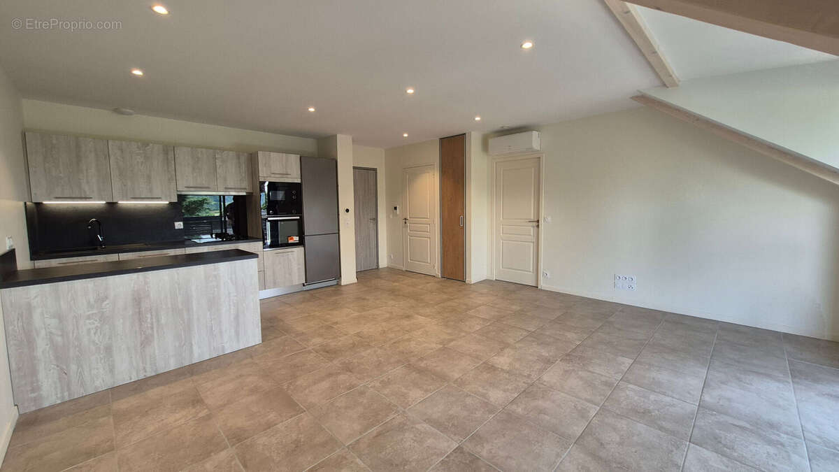 Appartement à BOZOULS