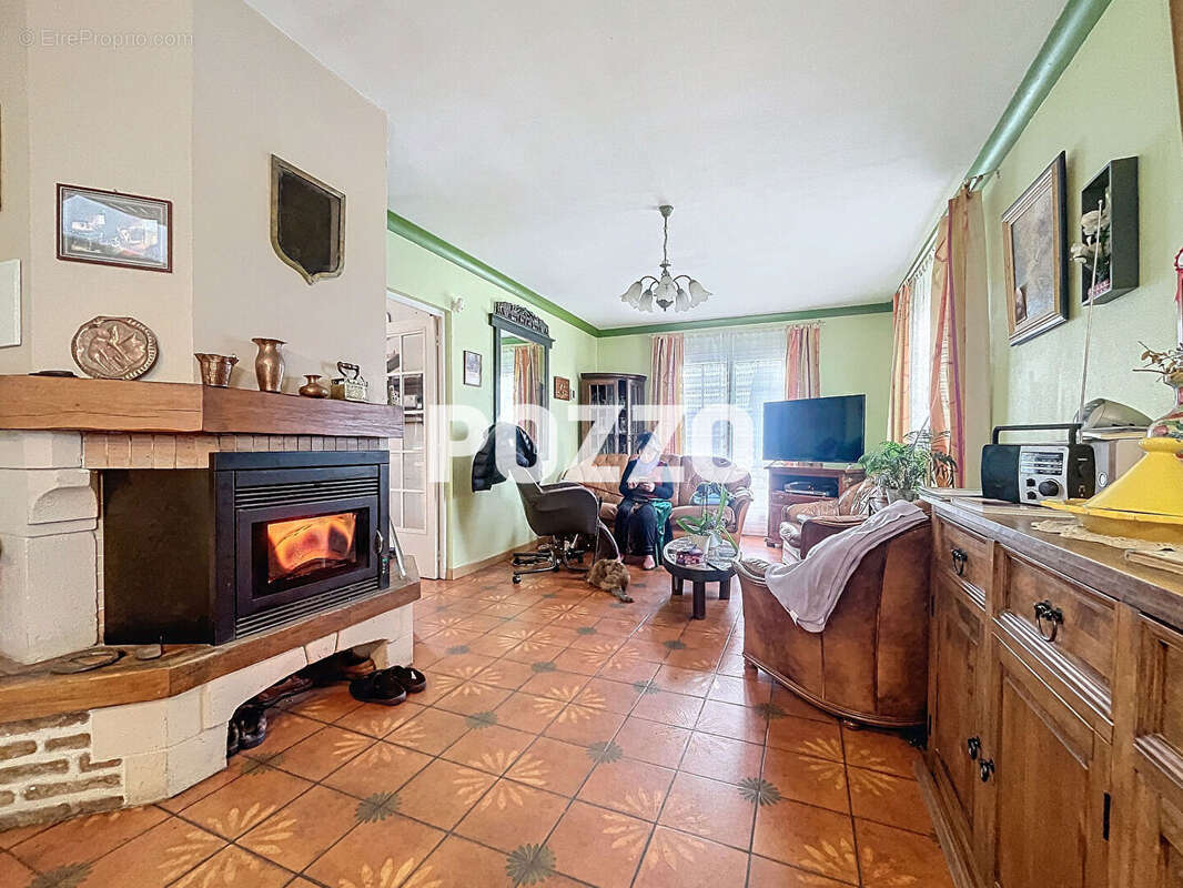 Maison à EQUEMAUVILLE