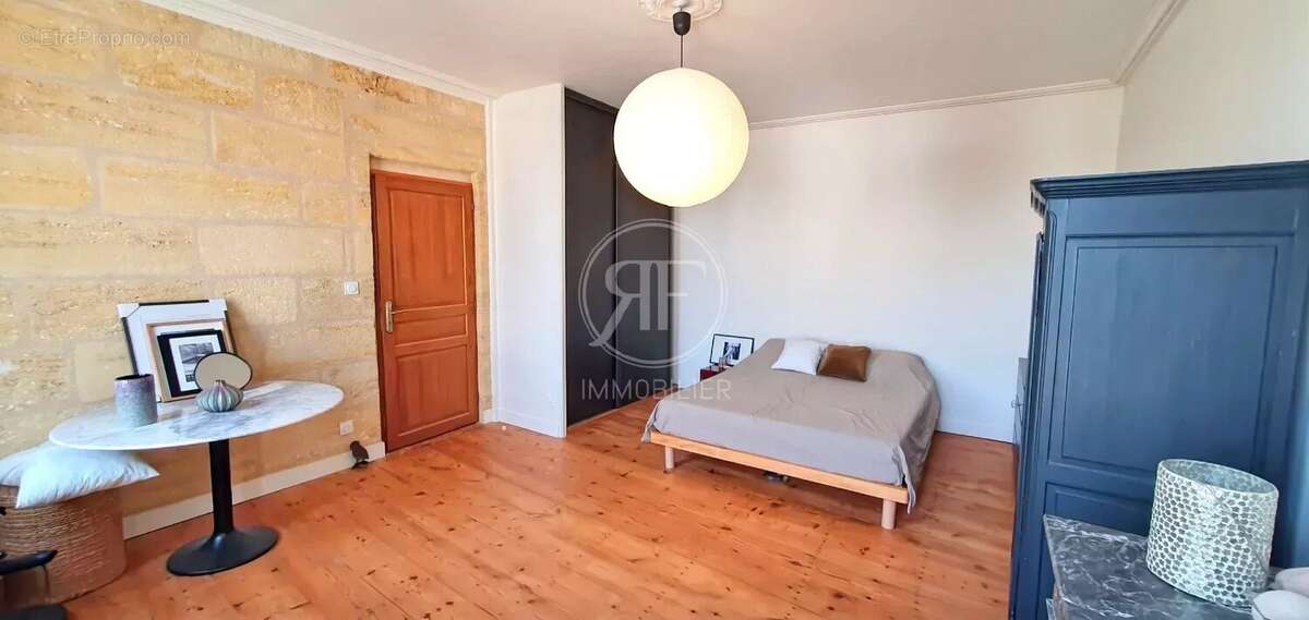 Maison à CASTILLON-LA-BATAILLE