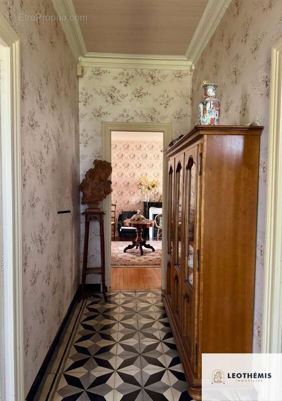 Maison à LES MATHES