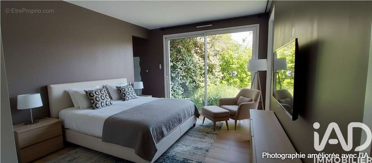 Maison 185 m² à Saint-Rogatien  - photo 8
