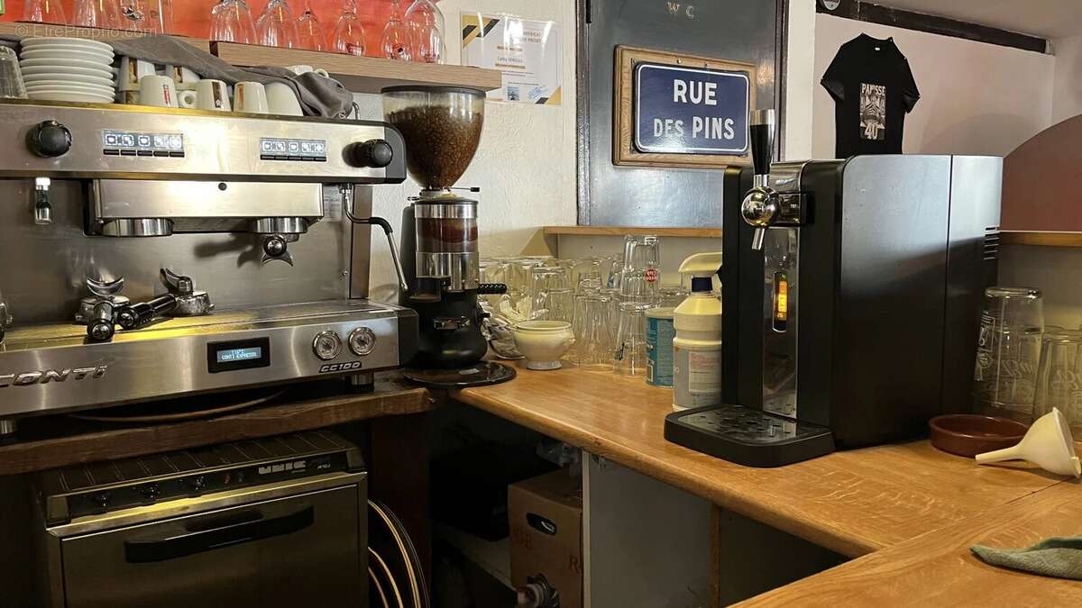 Commerce à PORT-DE-BOUC