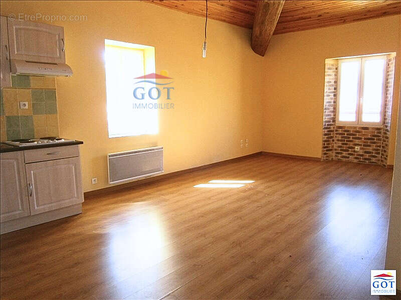 Appartement à SAINT-LAURENT-DE-LA-SALANQUE