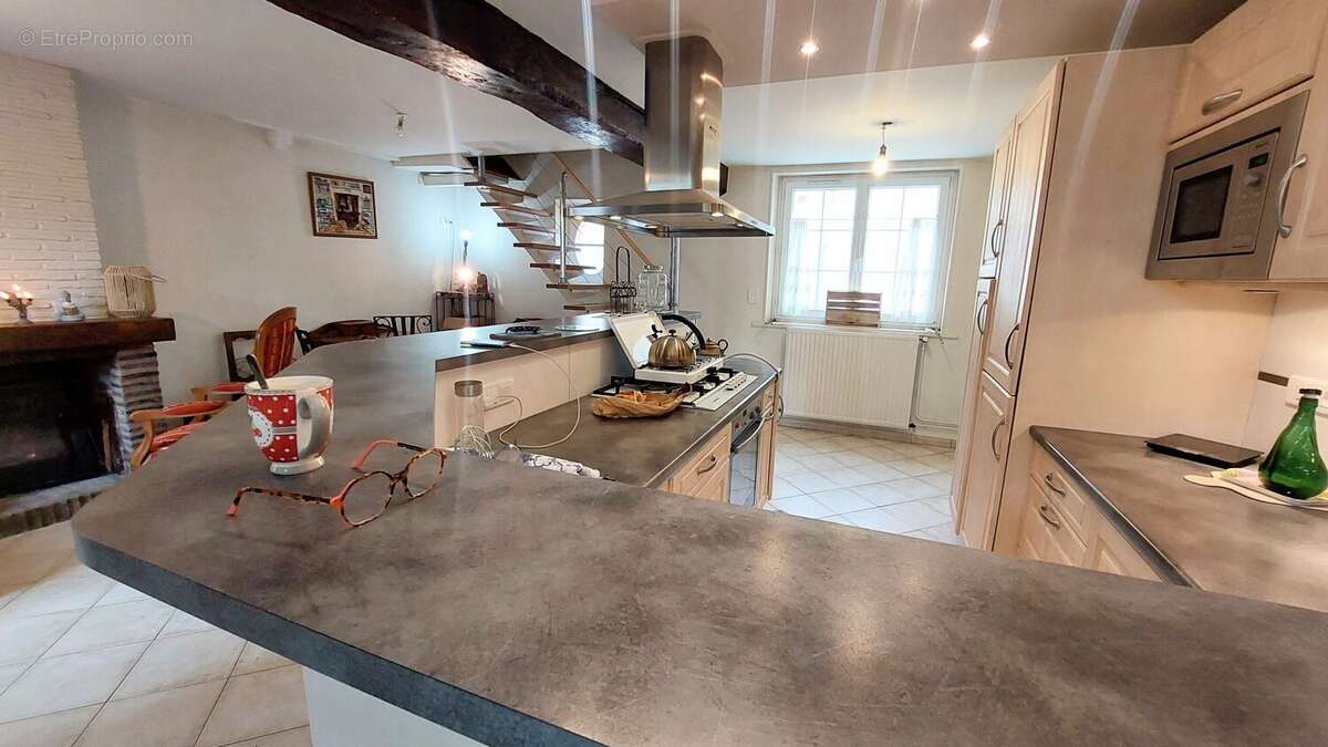 Maison à TAVERS