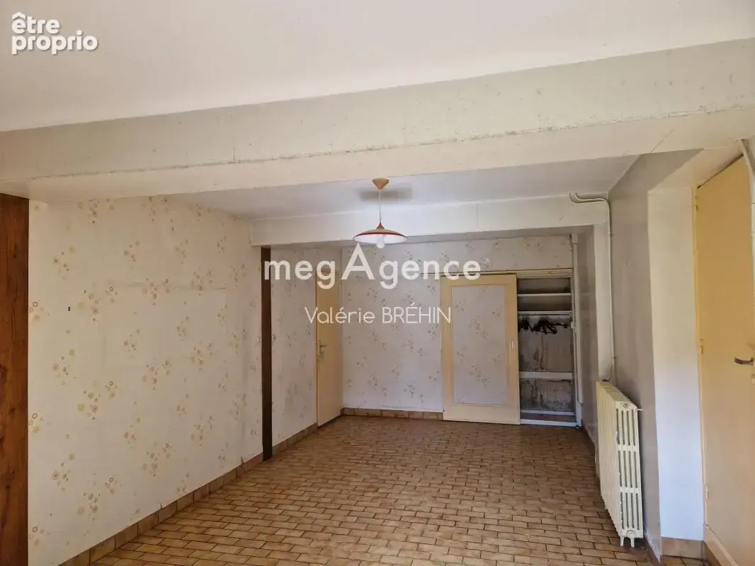 Maison de 107 M² environ à rénover proche des commerces. A 10mn de l'autoroute et 1H30 de Paris en train. - photo 3