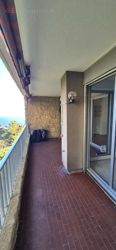 Appartement à MARSEILLE-7E