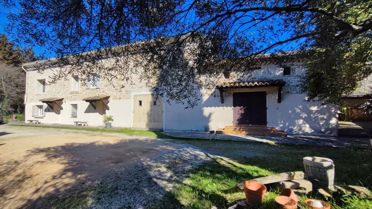 Maison à UZES